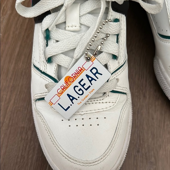 L.A. Gear White Sneakers with Green Accents - Picture 2 of 3